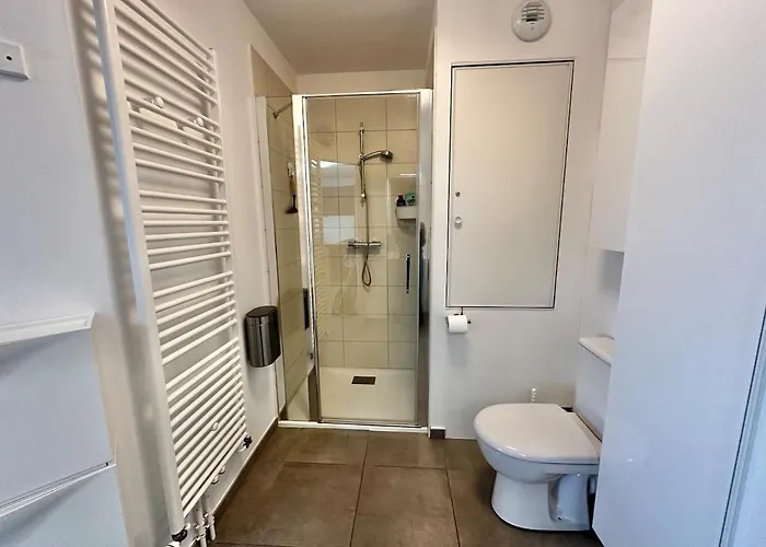 Opaline - T2 Avec Balcon Vue Latérale Et Parking Appartement *